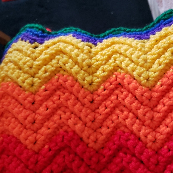 Colorful and Attractive Crochet Placemats. - Picture 4 of 4